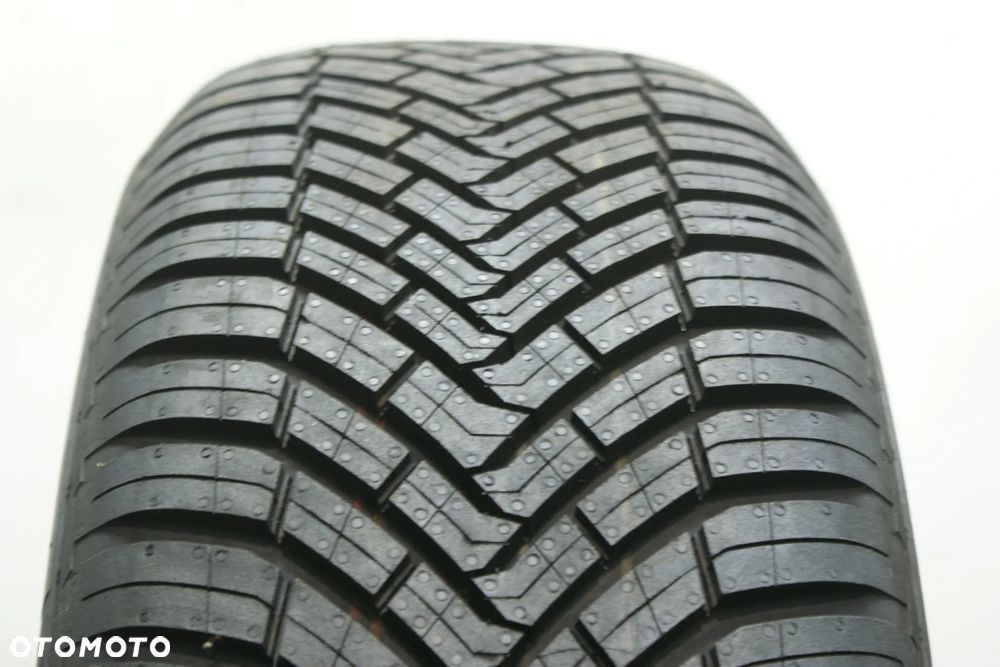 215/65R17 CONTINENTAL ALLSEASONCONTACT , 8mm - 1