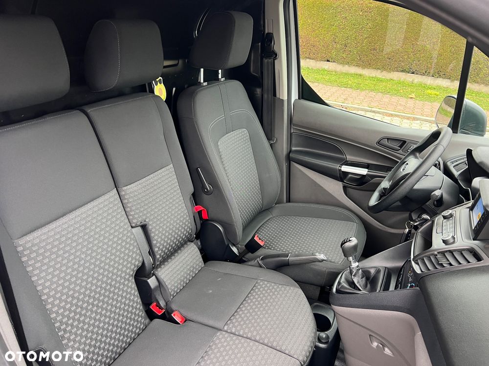 Ford Transit Connect - 12