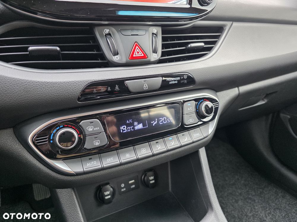 Hyundai i30 1.6 CRDI EDITION 30 - 16