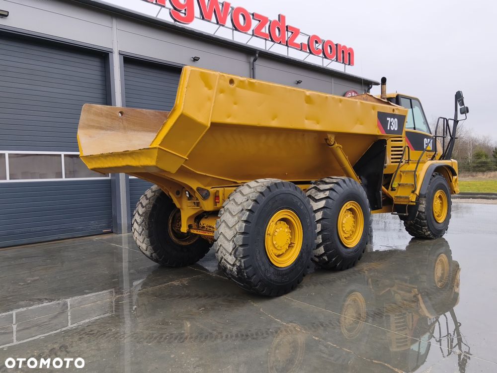 Caterpillar 730 - 3