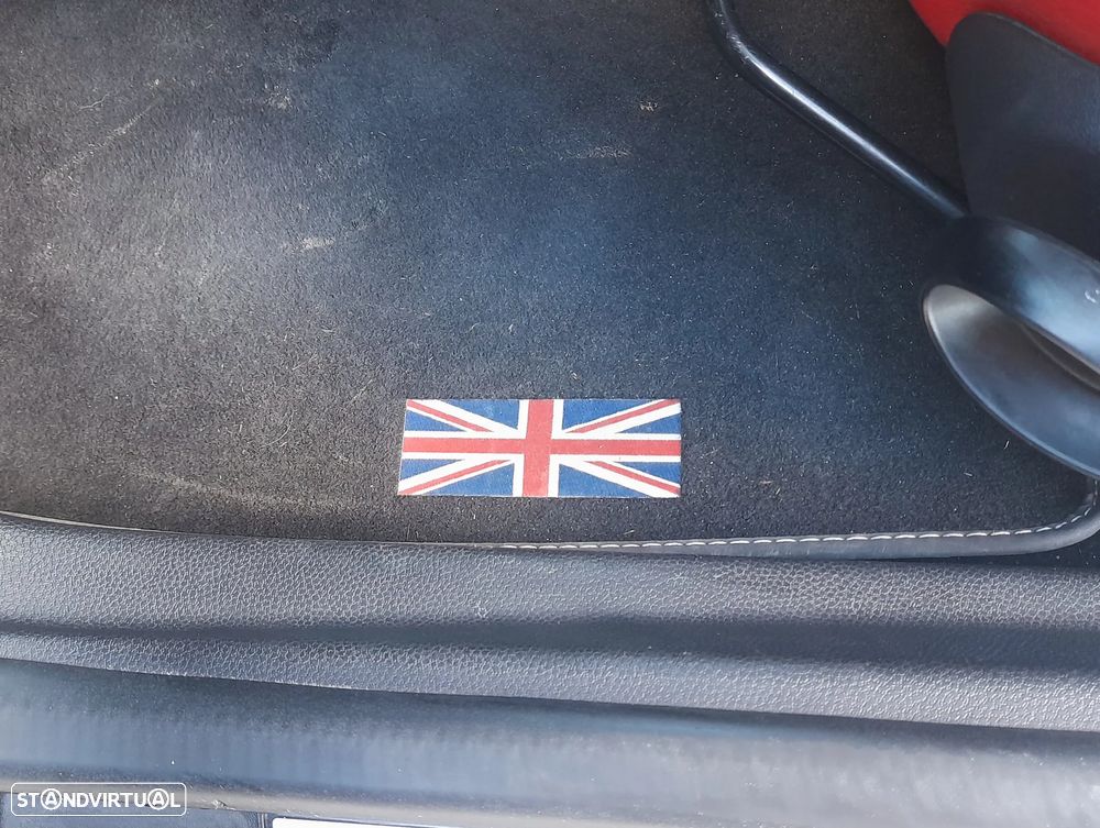 MINI 3 Portas Cooper SD - 15