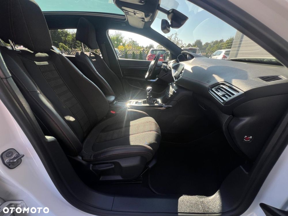 Peugeot 308 PureTech 130 GPF Stop & Start GT Pack - 25