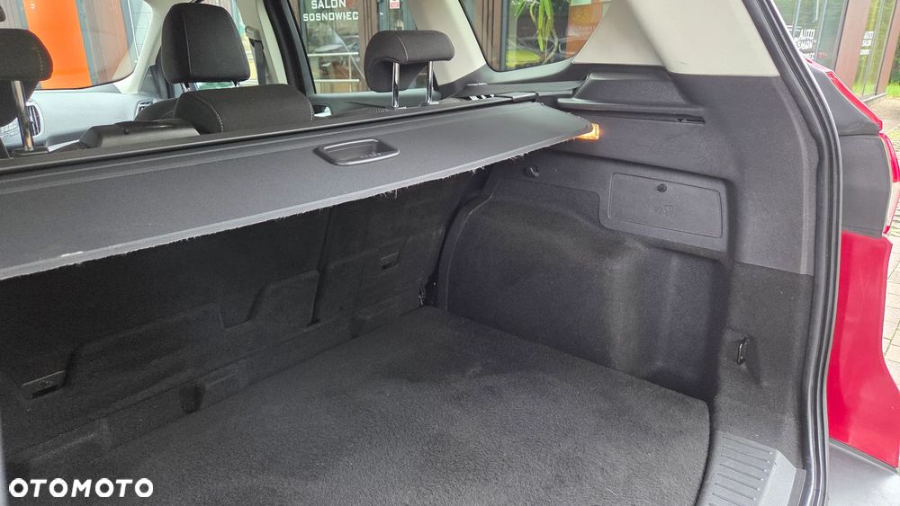 Ford Kuga 2.0 TDCi 2x4 Titanium - 19