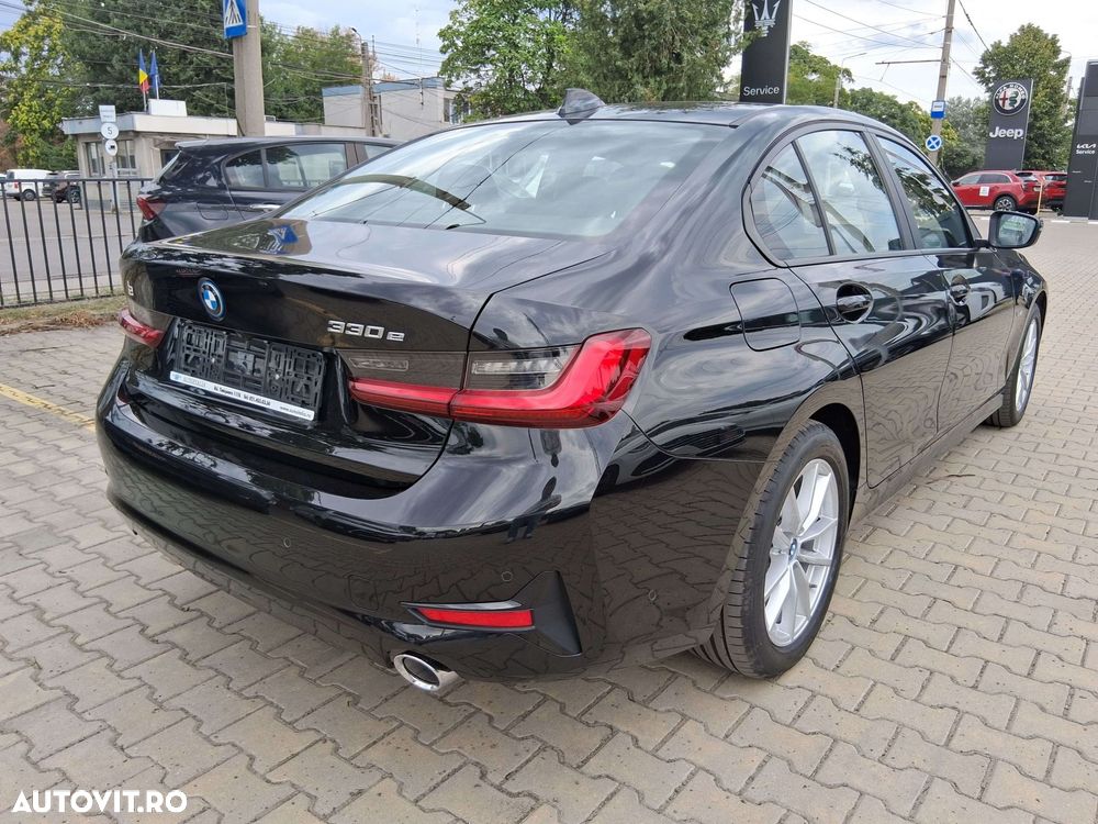 BMW 3 Series 2022 — imagine 4