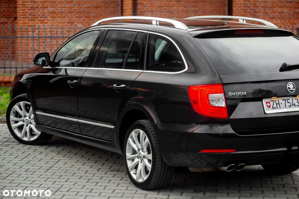 Skoda Superb 2.0 TDI Green tec 4x4 DSG L&K - 14