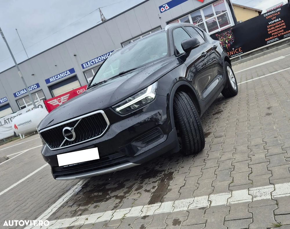 VOLVO XC40 2019