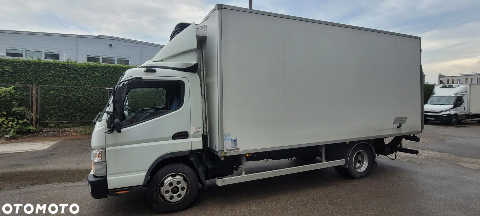 Mitsubishi FUSO CANTER - 1