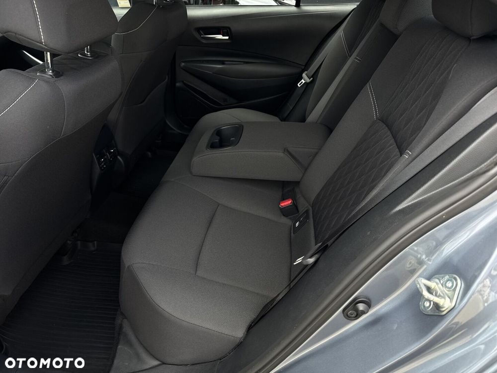 Toyota Corolla - 31
