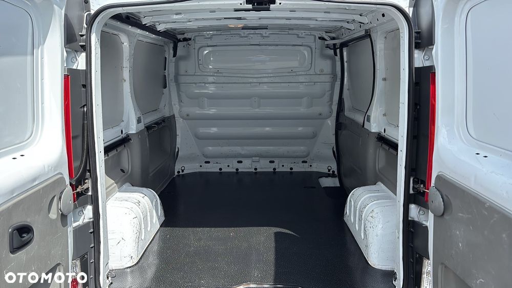 Opel Vivaro - 7