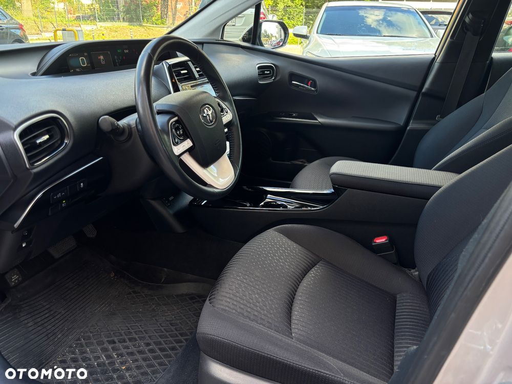 Toyota Prius 1.8 Hybrid Prestige - 20
