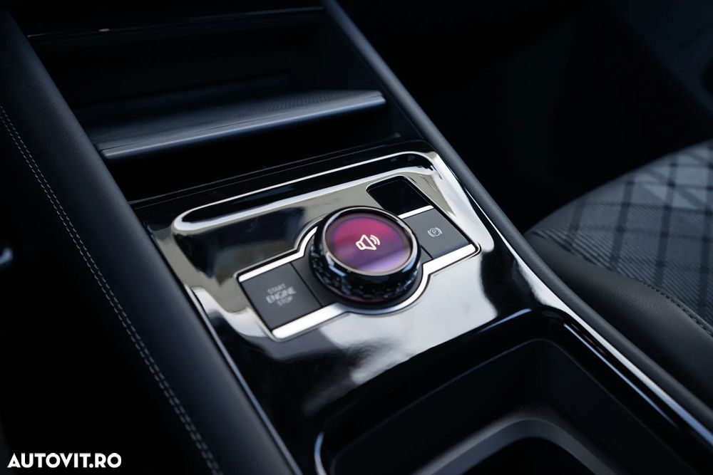 Volkswagen Tayron 1.5 TSI DSG PHEV R-Line - 32