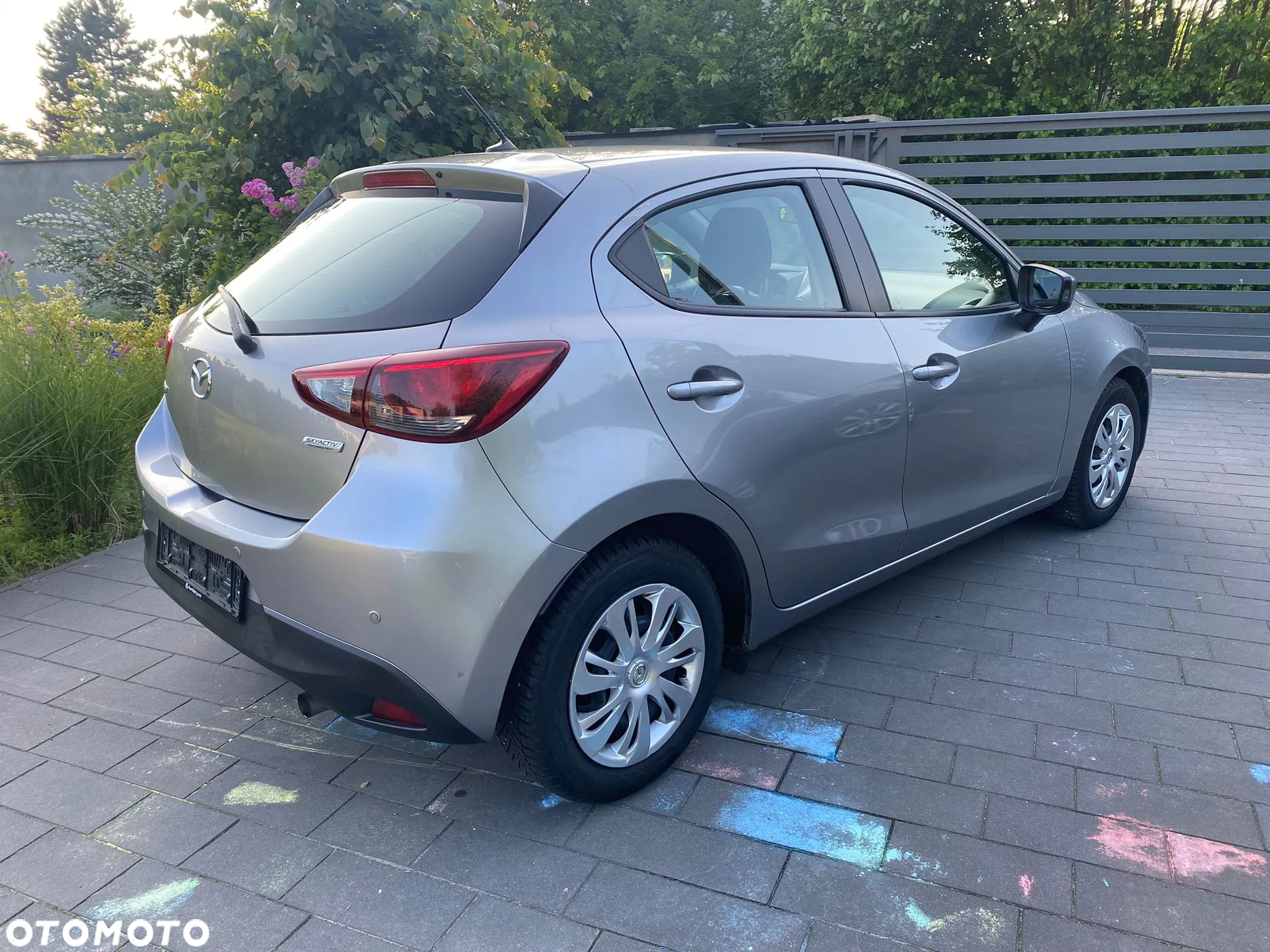 Mazda 2 - 24