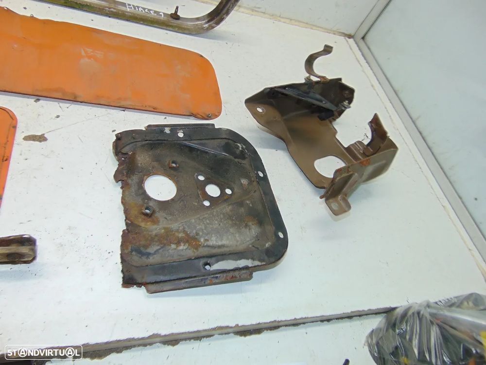 Toyota Hiace LH20 vários - 15