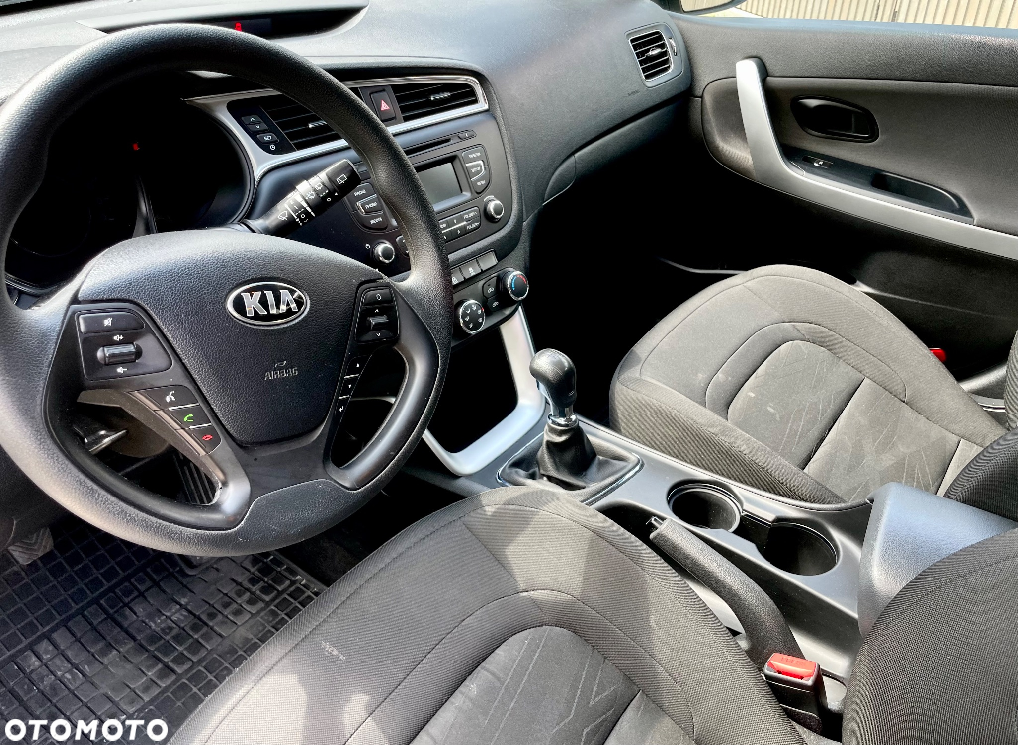Kia Ceed - 10