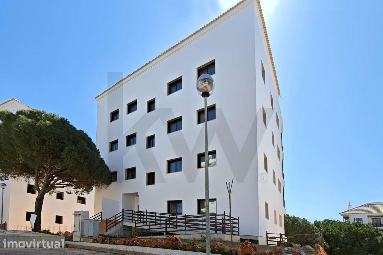 Apartamento T2 de alta qualidade, próximo à praia da Falésia- Excelent - Grande imagem: 2/27