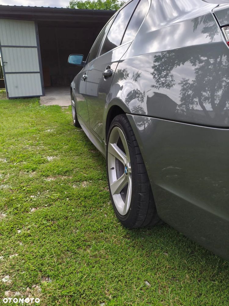 BMW Seria 5 525d - 8