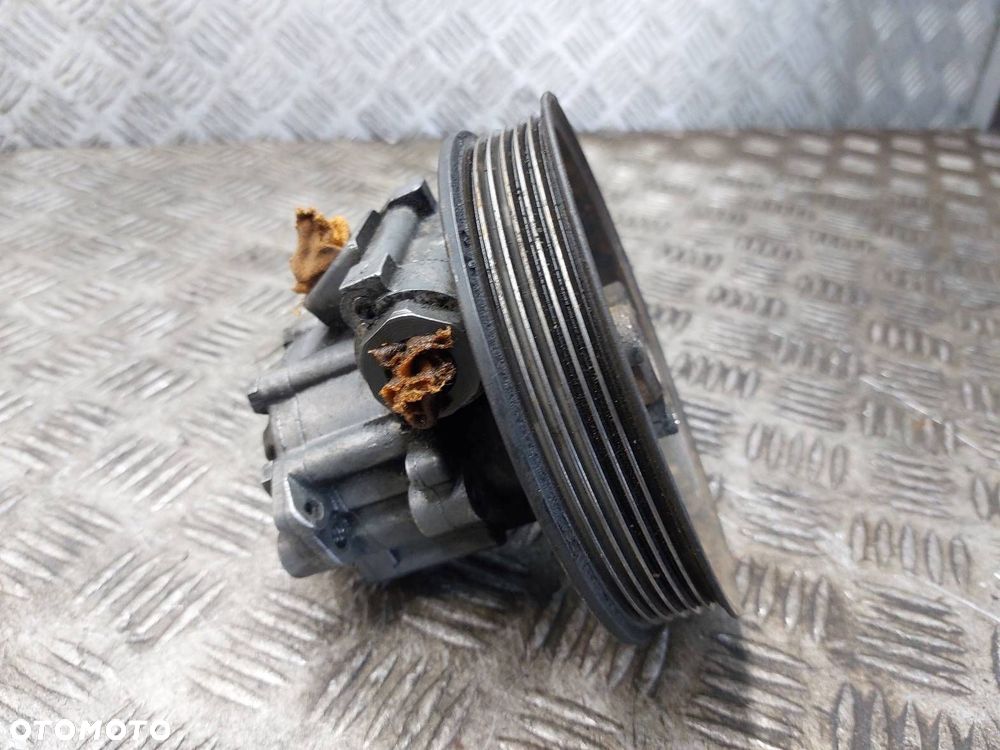 POMPA WSPOMAGANIA VOLKSWAGEN TRANSPORTER T4 2.5 TDI 701422155B ID: 236390 - 1
