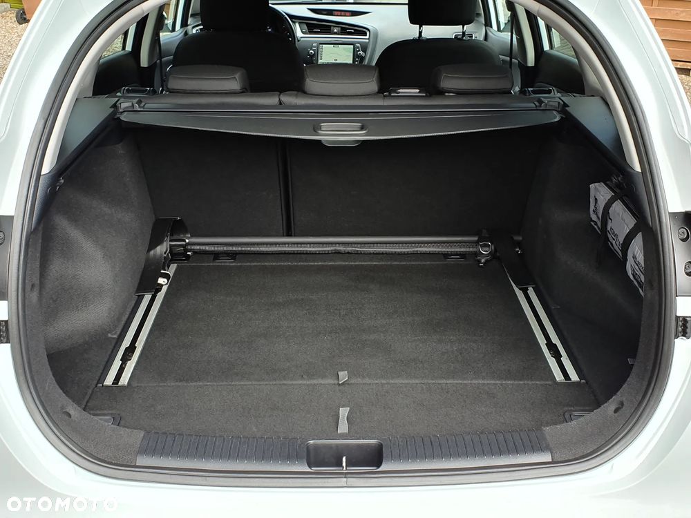 Kia Ceed 1.6 CRDi L - 22