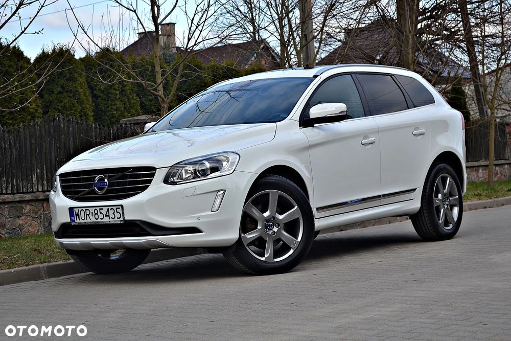 Volvo XC 60 D5 AWD Geartronic Summum - 3