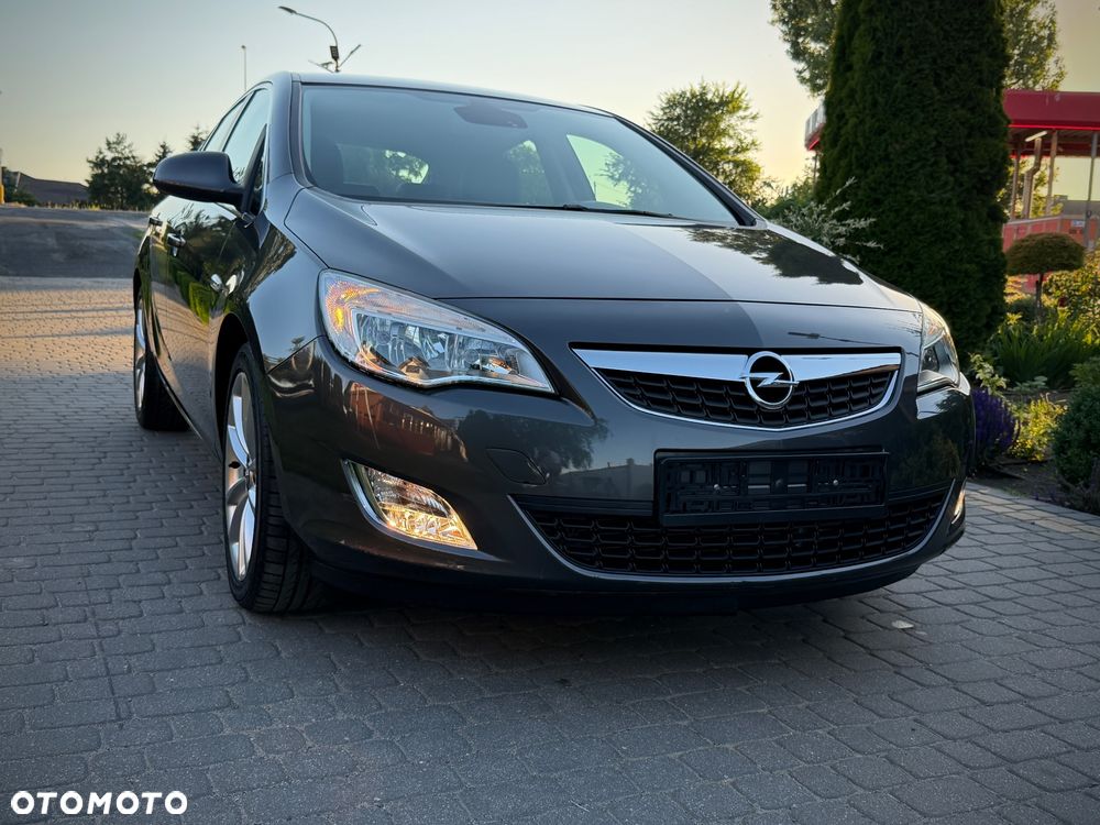 Opel Astra 1.4 T Cosmo - 8