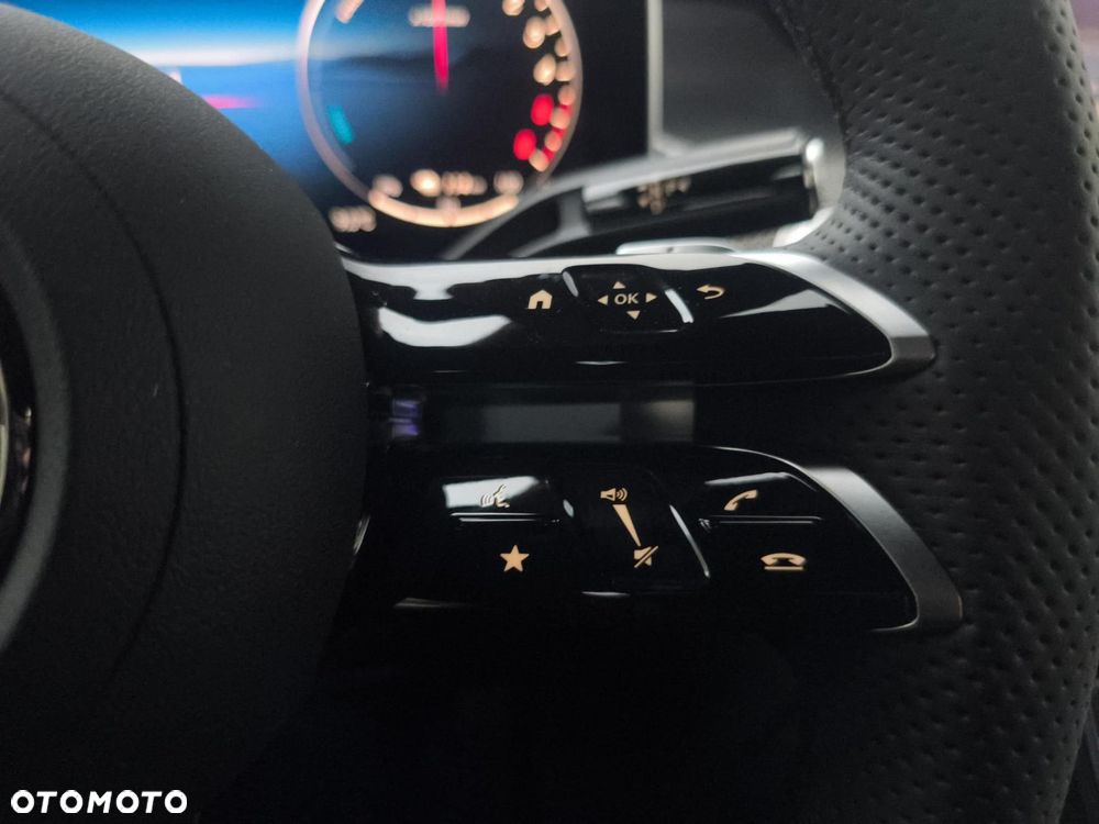 Mercedes-Benz GLC - 15