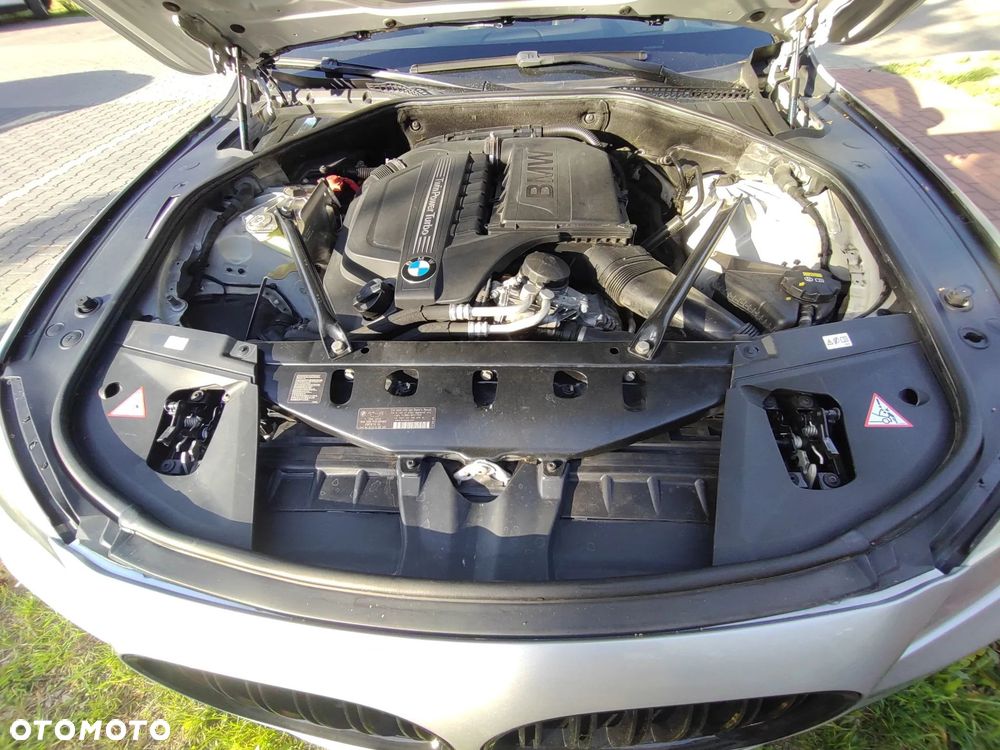 BMW Seria 7 740i - 15
