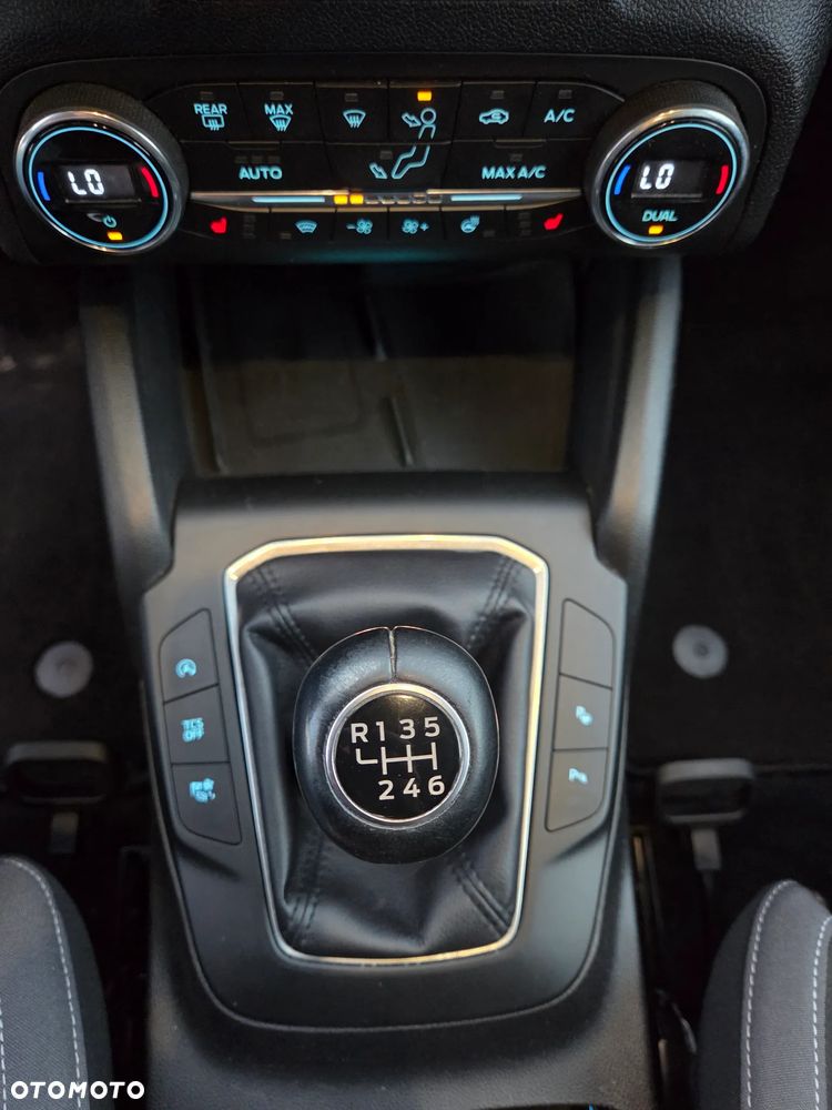 Ford Focus - 23