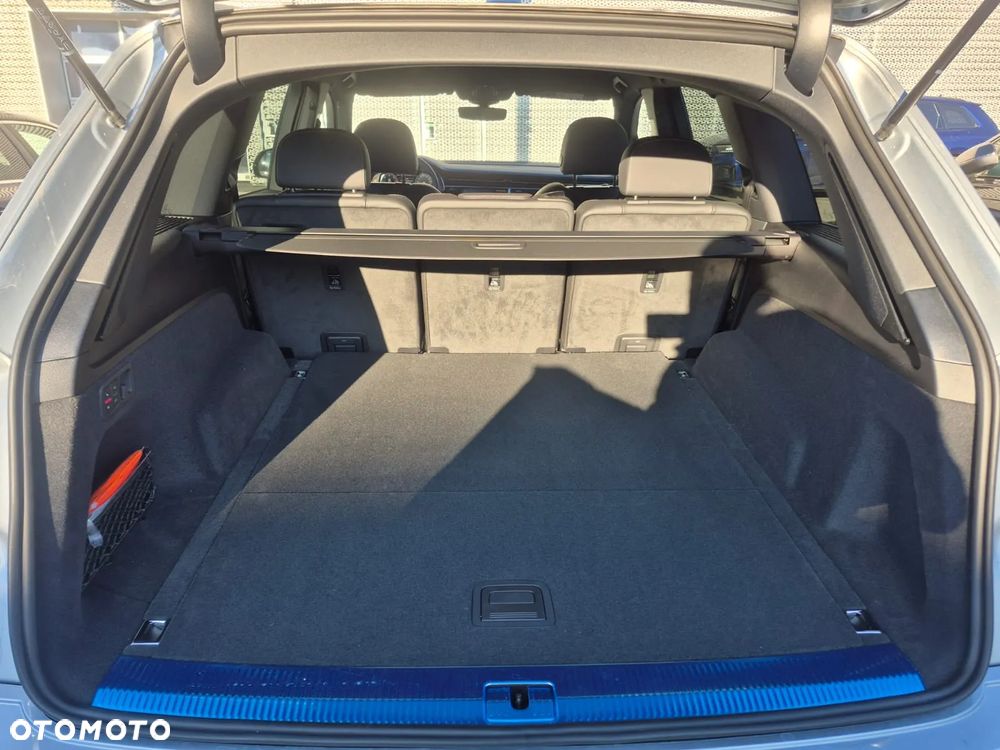 Audi Q7 50 TDI mHEV Quattro S Line Tiptr - 12