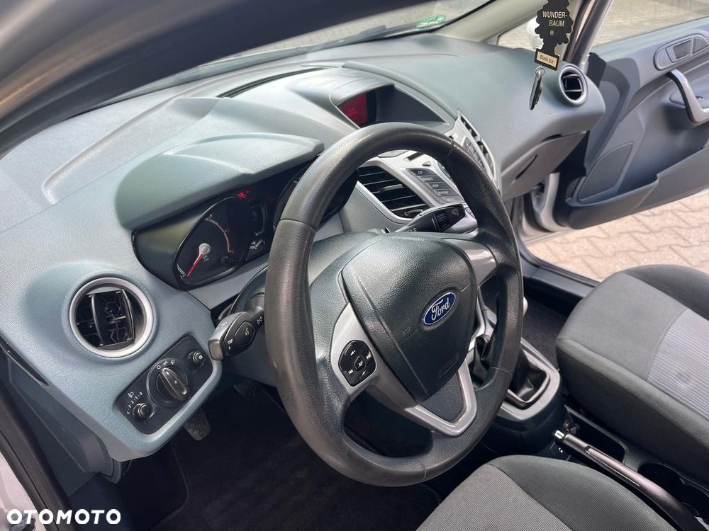 Ford Fiesta - 11