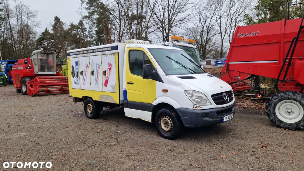 Mercedes-Benz Sprinter - 12