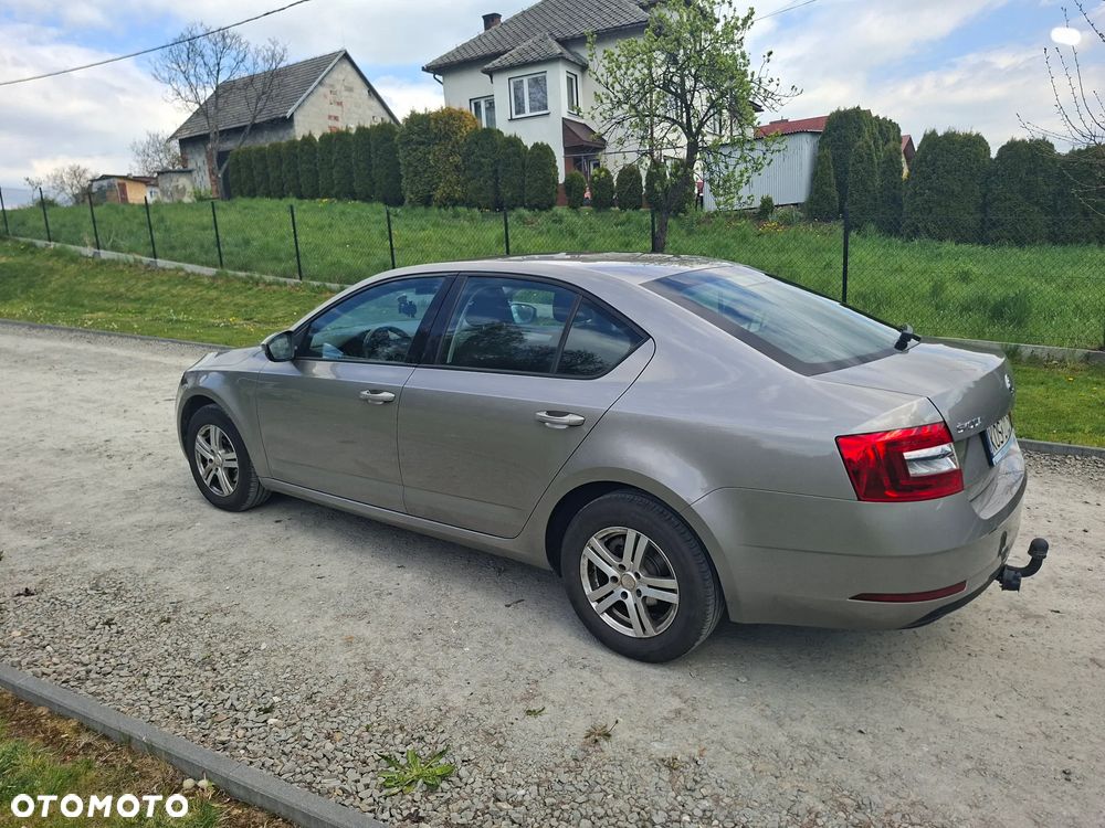 Skoda Octavia 1.6 TDI Active - 5