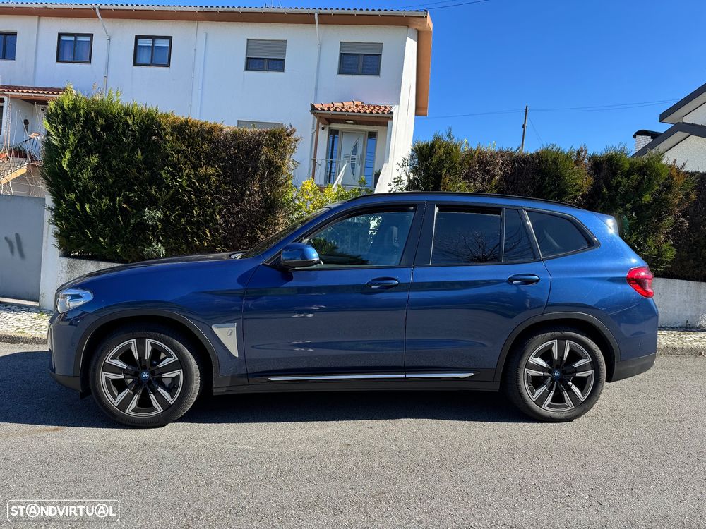 BMW iX3 Inspiring - 1