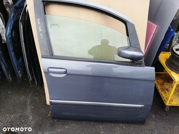 Fiat Idea Musa 03- drzwi przednie prawe