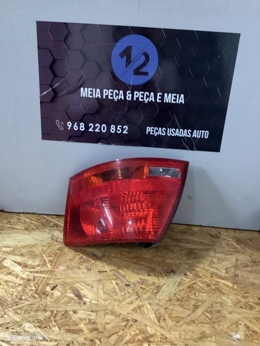 Farolim Audi A4 traseiro direito do ano 2006 - 1