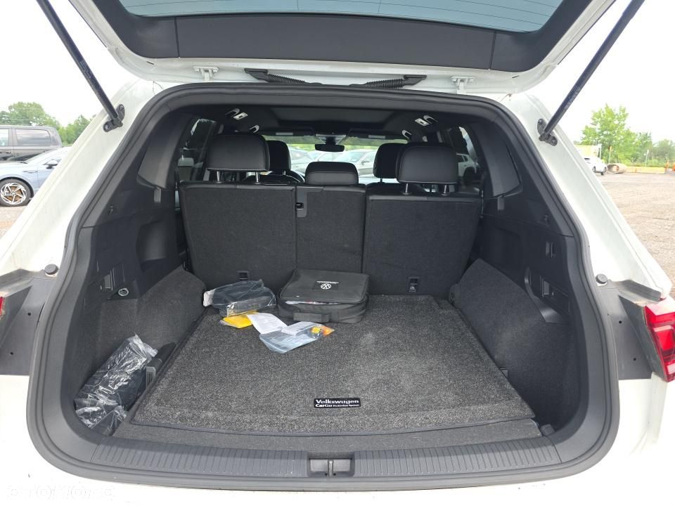 Volkswagen Tiguan - 13