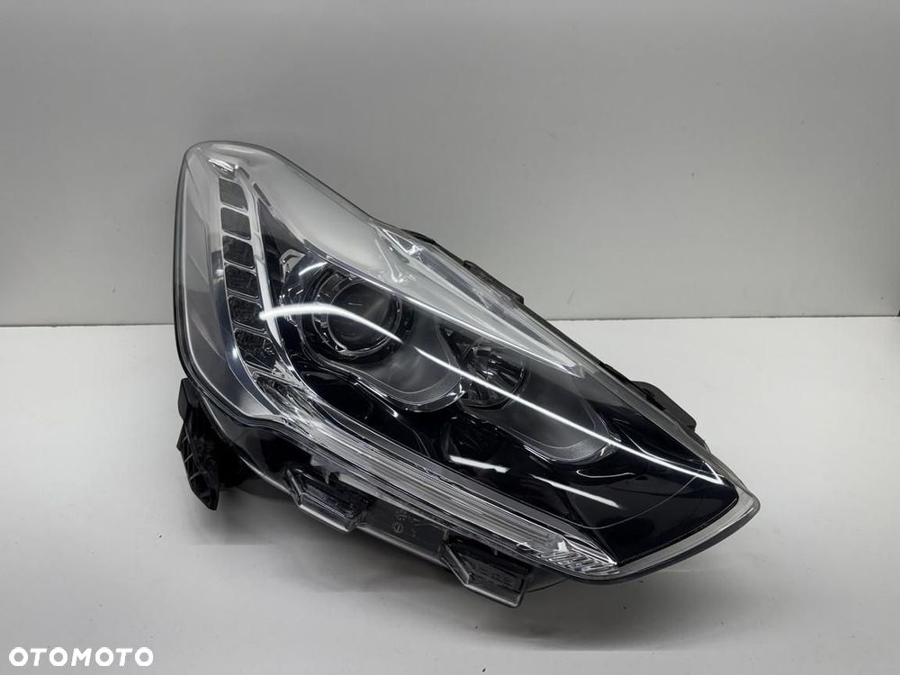 Przednia Prawa Lampa  Citroen ds5  9802086580 - 1