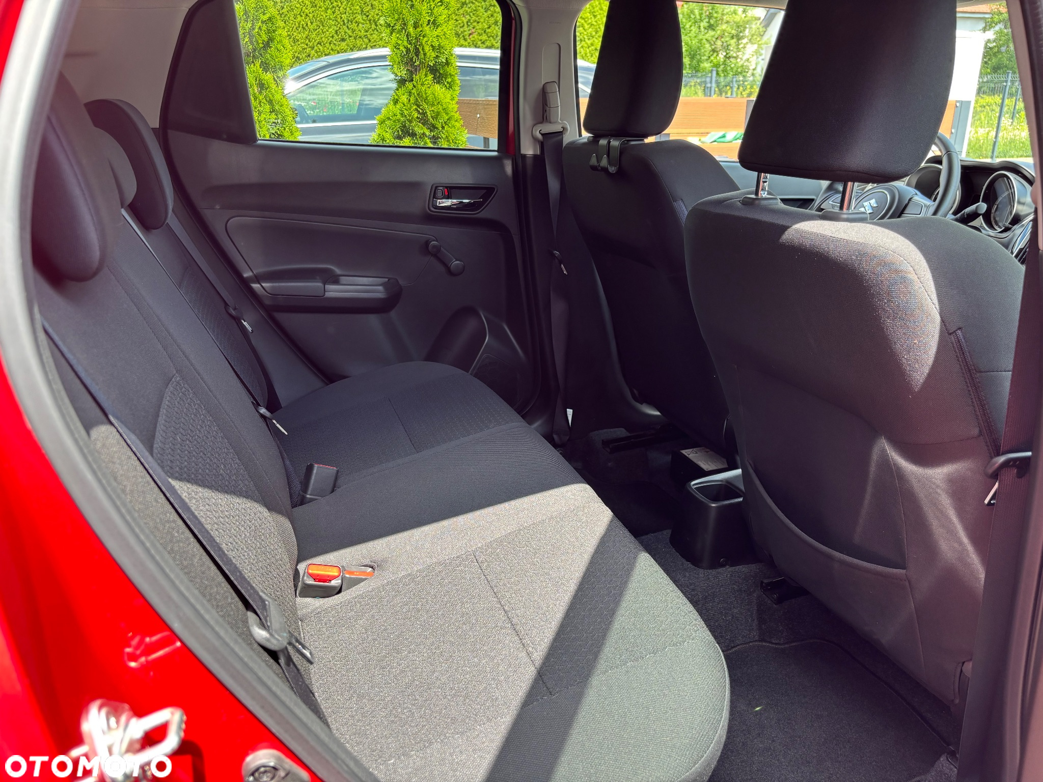 Suzuki Swift 1.2 Premium Plus - 9