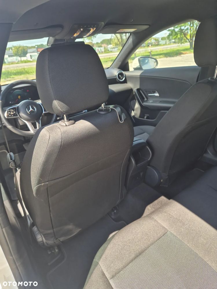 Mercedes-Benz CLA 180 d 8G-DCT - 10