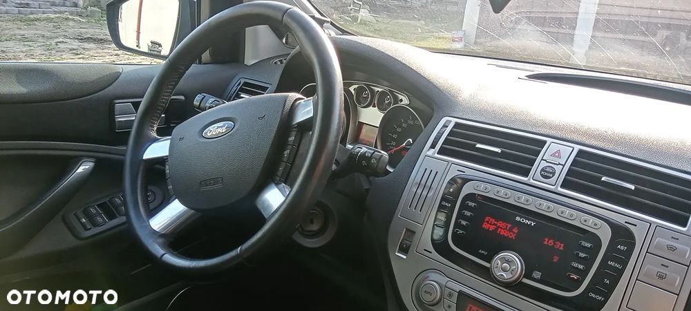 Ford Kuga 2.0 TDCi Trend - 3