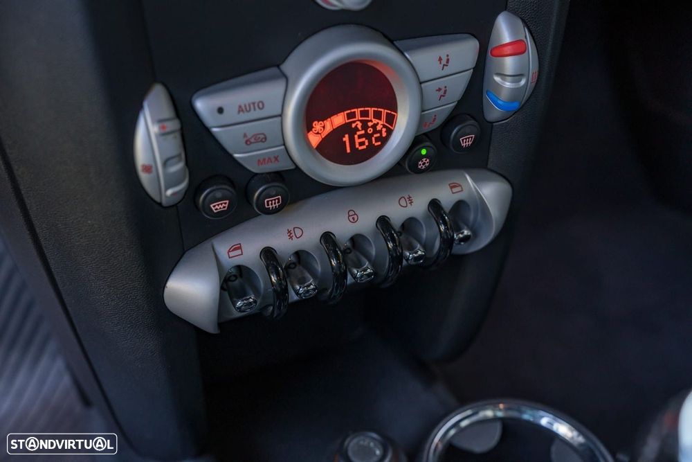 MINI 3 Portas Cooper D - 41