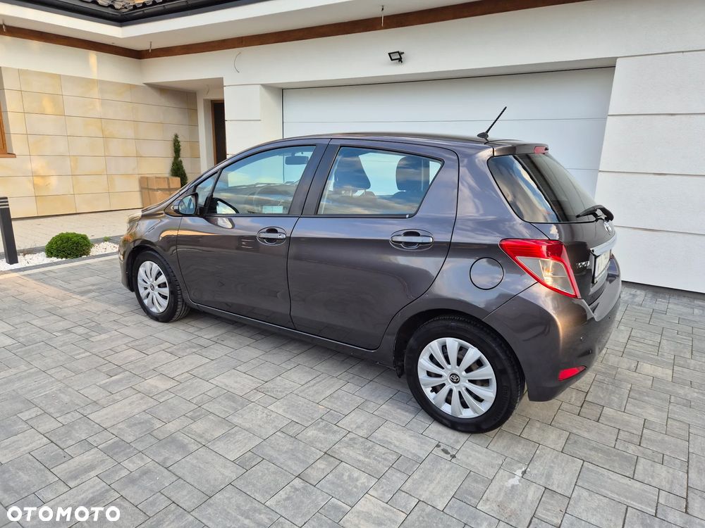 Toyota Yaris 1.4 D-4D Active - 9