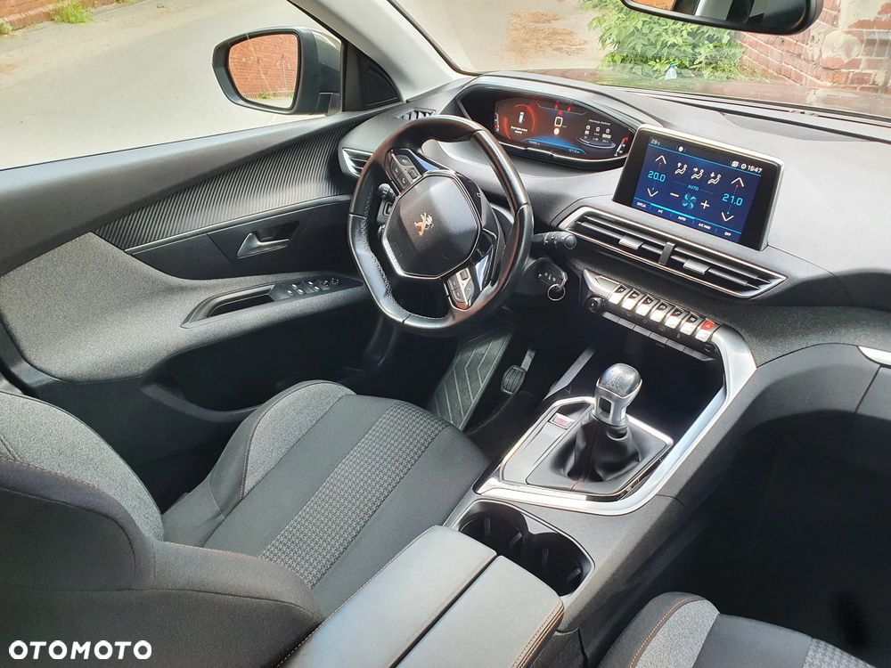 Peugeot 3008 BlueHDi 130 Stop & Start Allure - 11