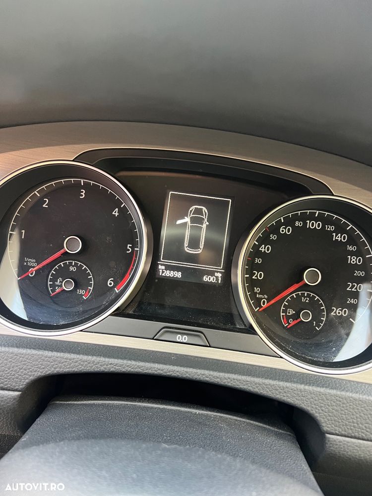 Volkswagen Golf Variant 1.6 TDI BlueMotion Technology DSG Lounge - 11