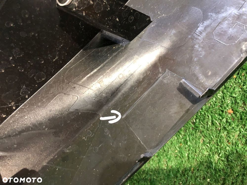 BLENDA KLAPY LEXUS RX IV - 8