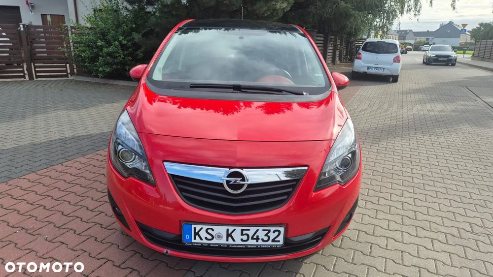 Opel Meriva ver-1-4-t-design-edition - 9