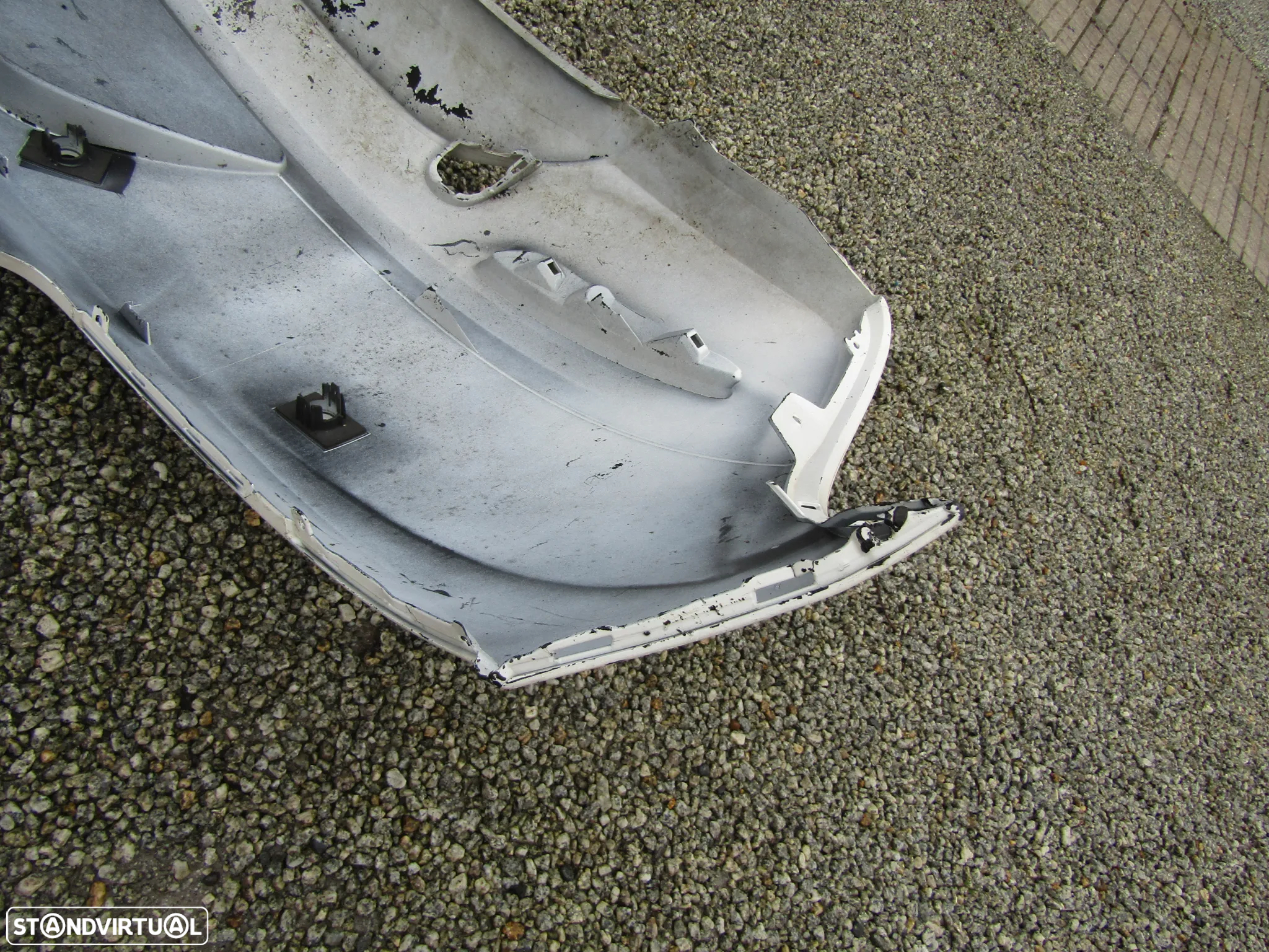 Para-choques tras VW Sciroco - 10