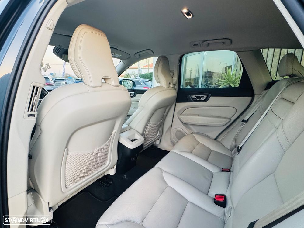 Volvo XC 60 2.0 D3 Momentum Plus - 6