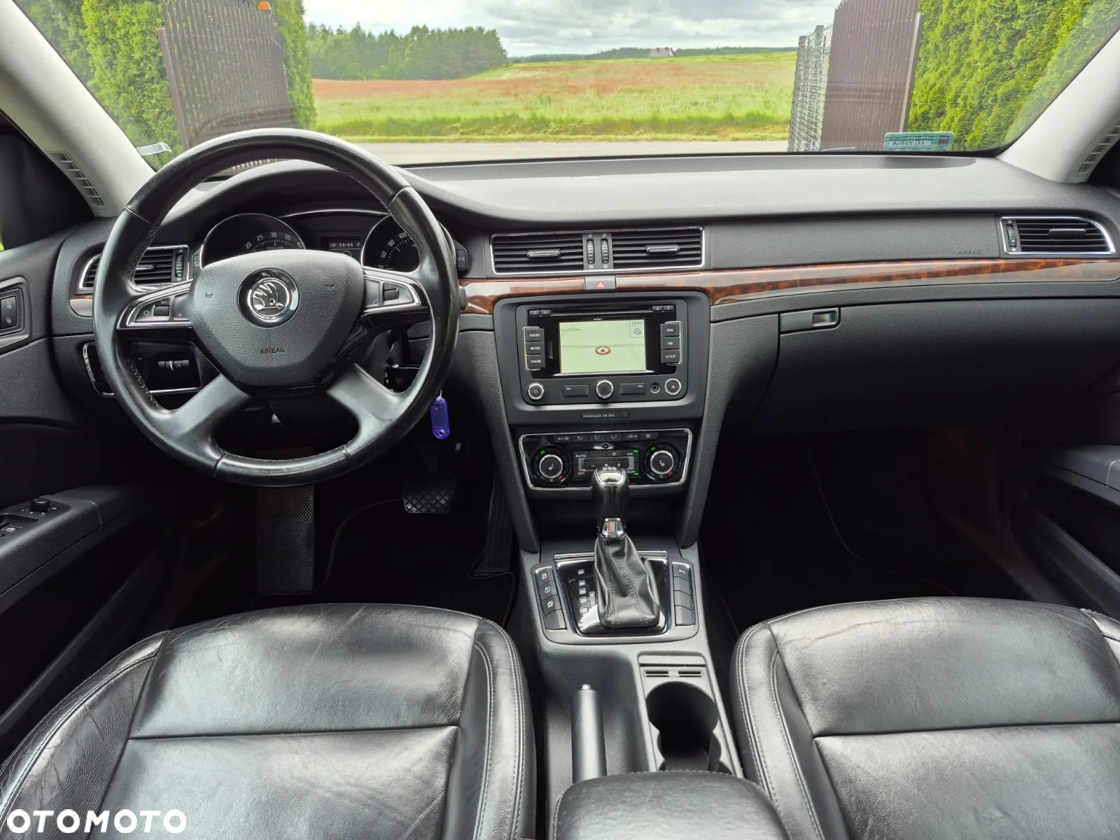 Skoda Superb 2.0 TDI Business DSG - 11