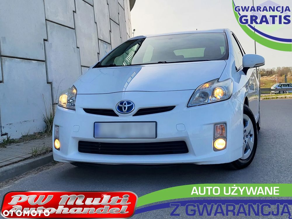 Toyota Prius (Hybrid) - 1