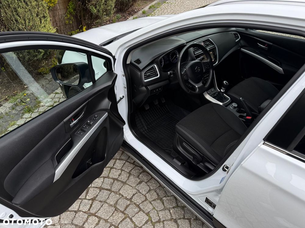 Hyundai Tucson 1.6 Turbo 2WD Navi - 8